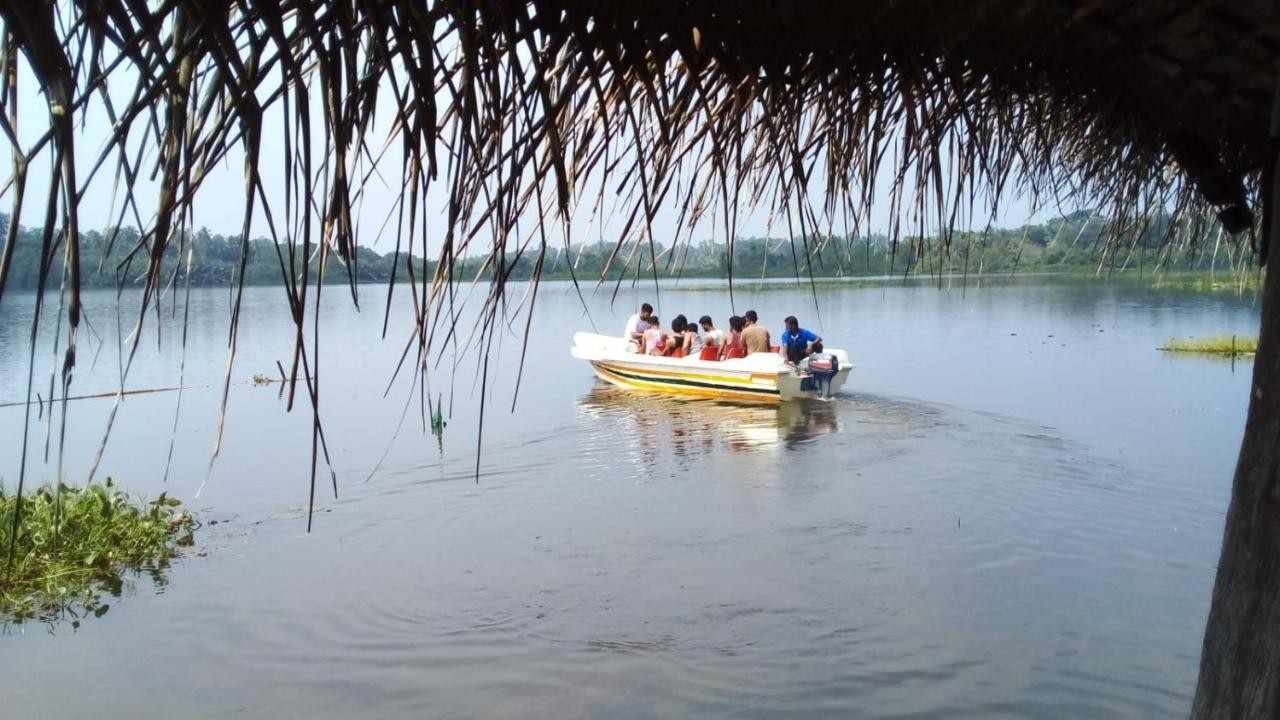 Lake Resort Bolgoda 와두와 외부 사진